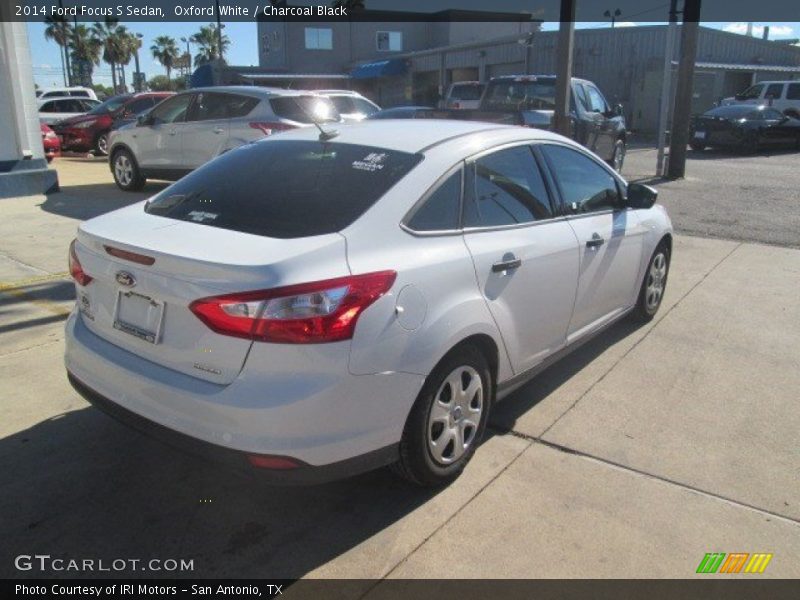 Oxford White / Charcoal Black 2014 Ford Focus S Sedan