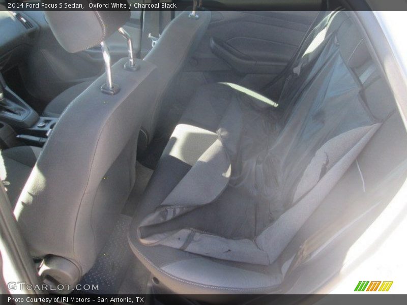 Oxford White / Charcoal Black 2014 Ford Focus S Sedan