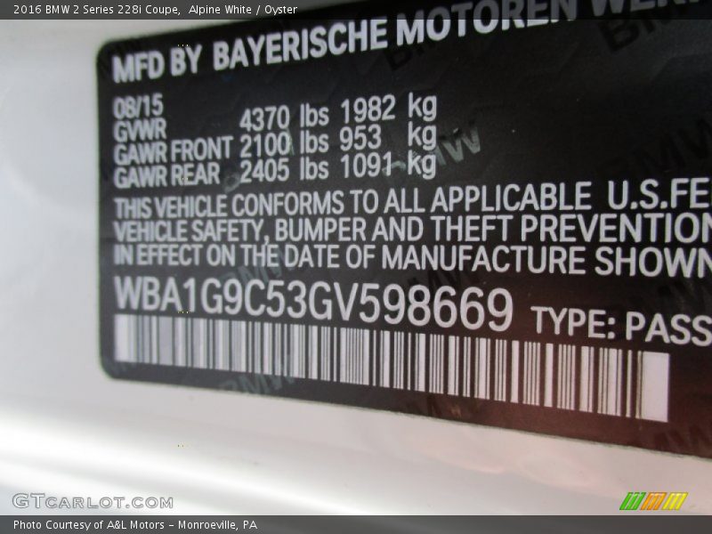 Alpine White / Oyster 2016 BMW 2 Series 228i Coupe