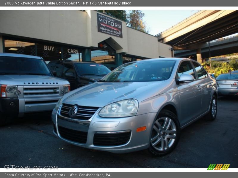 Reflex Silver Metallic / Black 2005 Volkswagen Jetta Value Edition Sedan