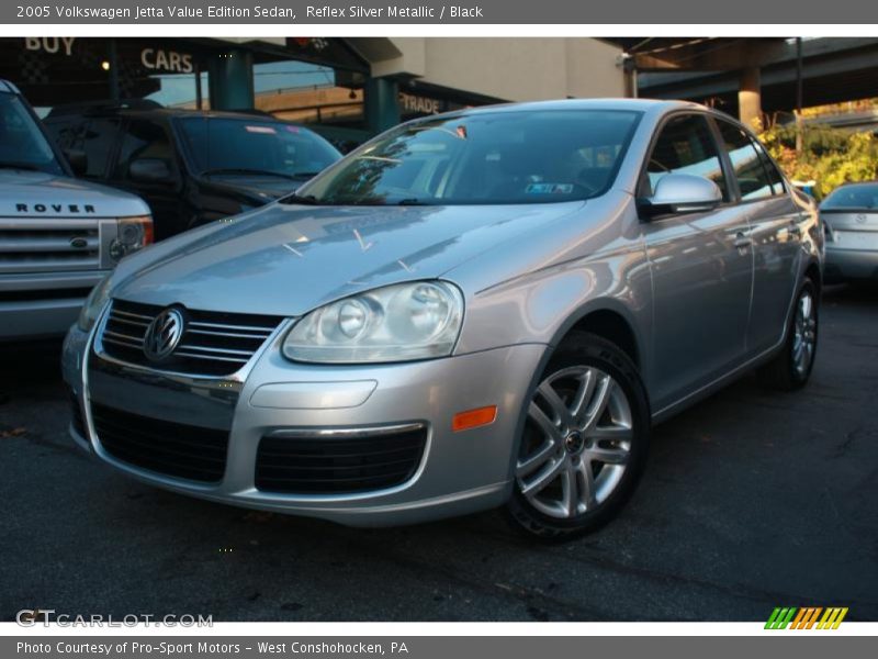 Reflex Silver Metallic / Black 2005 Volkswagen Jetta Value Edition Sedan