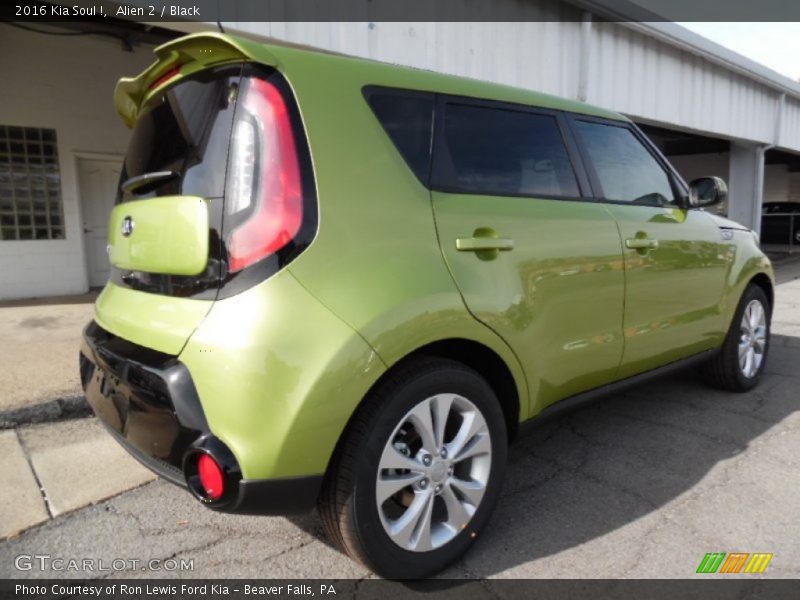 Alien 2 / Black 2016 Kia Soul !