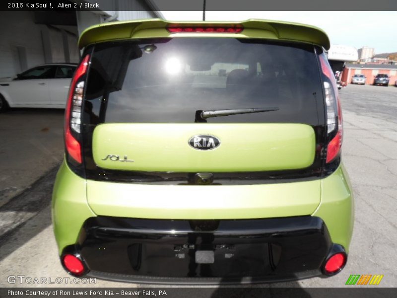 Alien 2 / Black 2016 Kia Soul !