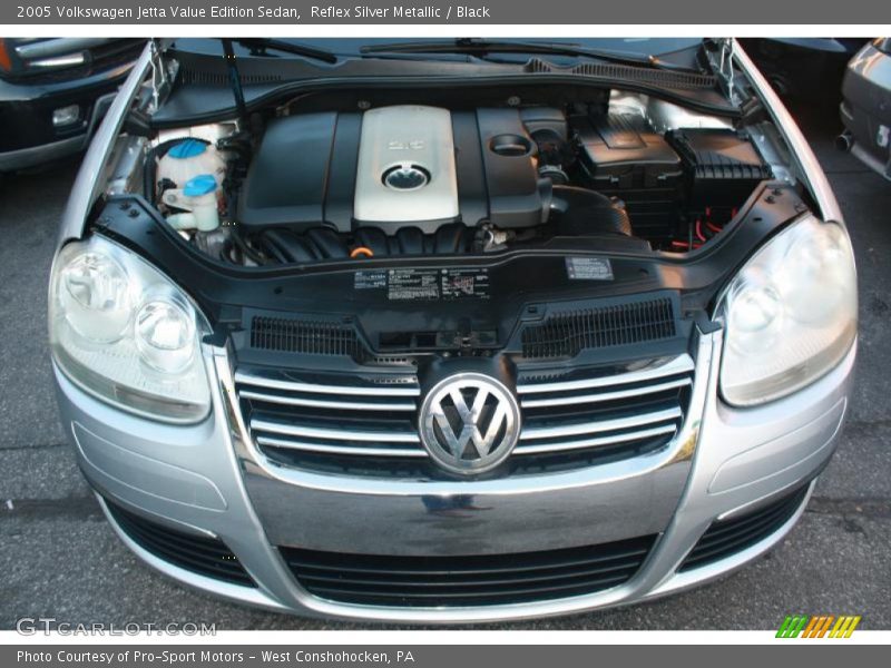 Reflex Silver Metallic / Black 2005 Volkswagen Jetta Value Edition Sedan