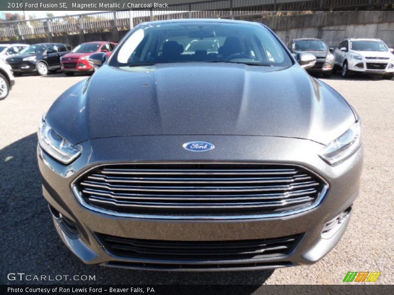 Magnetic Metallic / Charcoal Black 2016 Ford Fusion SE