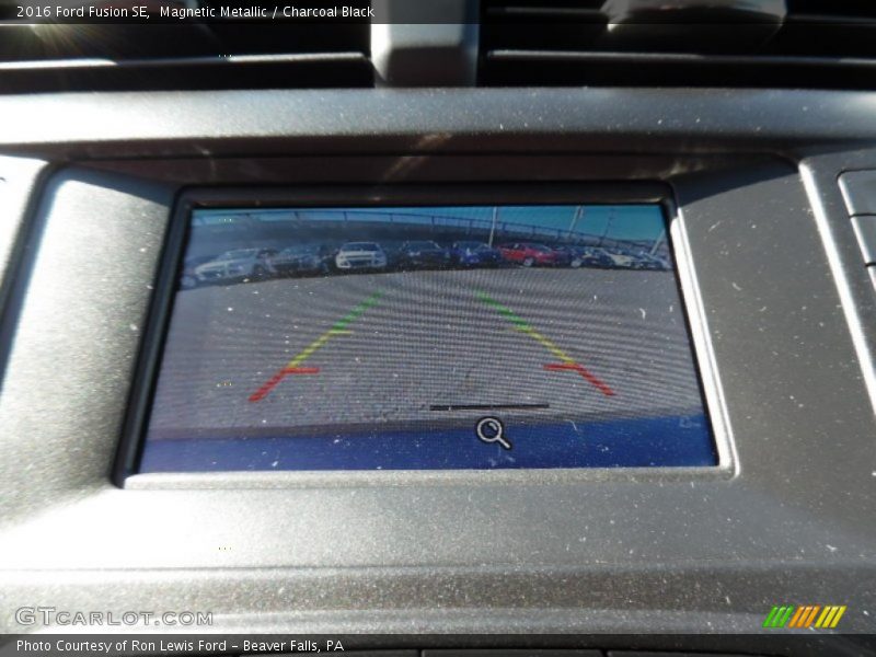 Magnetic Metallic / Charcoal Black 2016 Ford Fusion SE