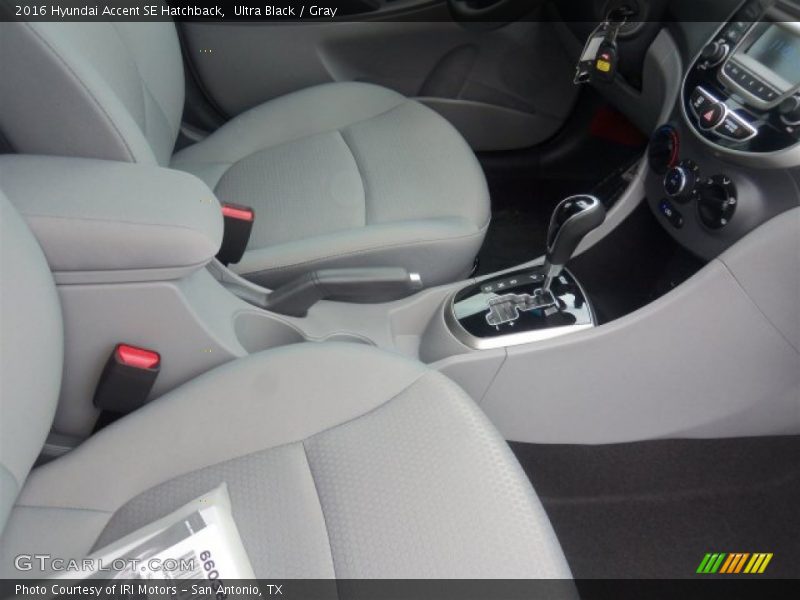Ultra Black / Gray 2016 Hyundai Accent SE Hatchback