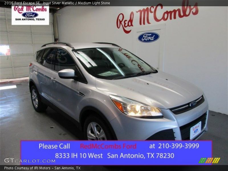 Ingot Silver Metallic / Medium Light Stone 2016 Ford Escape SE