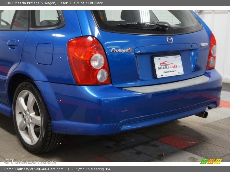Laser Blue Mica / Off Black 2003 Mazda Protege 5 Wagon