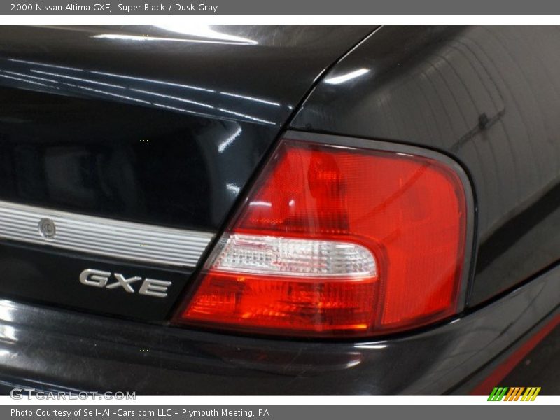 Super Black / Dusk Gray 2000 Nissan Altima GXE