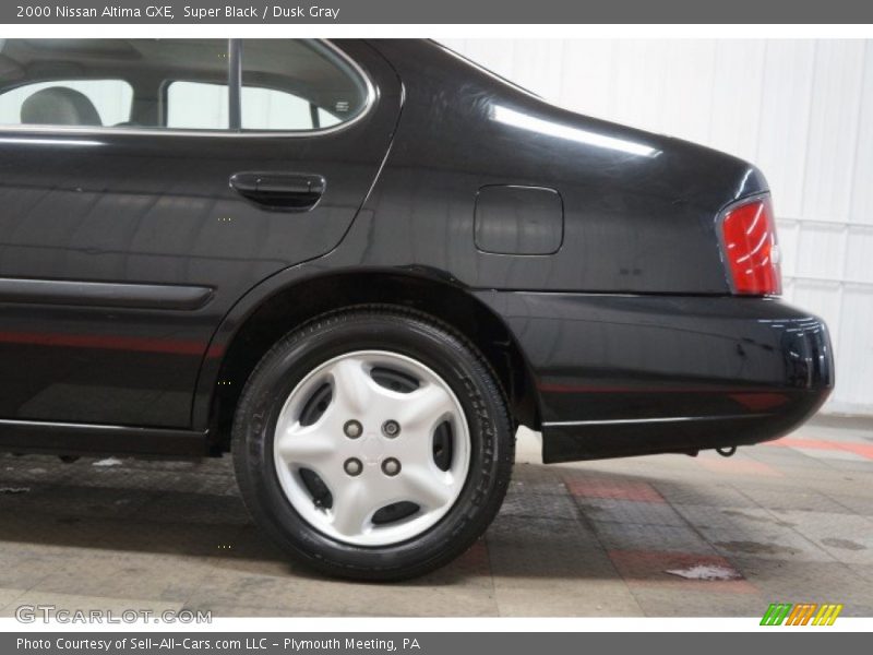 Super Black / Dusk Gray 2000 Nissan Altima GXE