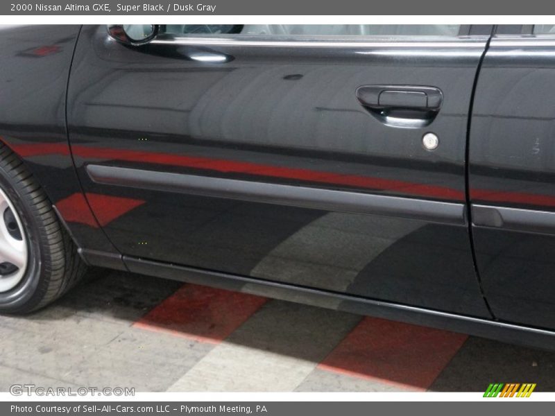 Super Black / Dusk Gray 2000 Nissan Altima GXE