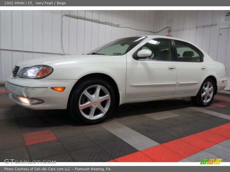 Ivory Pearl / Beige 2002 Infiniti I 35