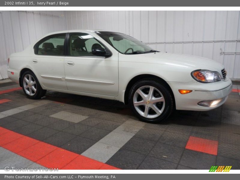 Ivory Pearl / Beige 2002 Infiniti I 35