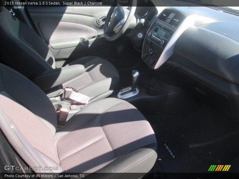 Super Black / Charcoal 2015 Nissan Versa 1.6 S Sedan