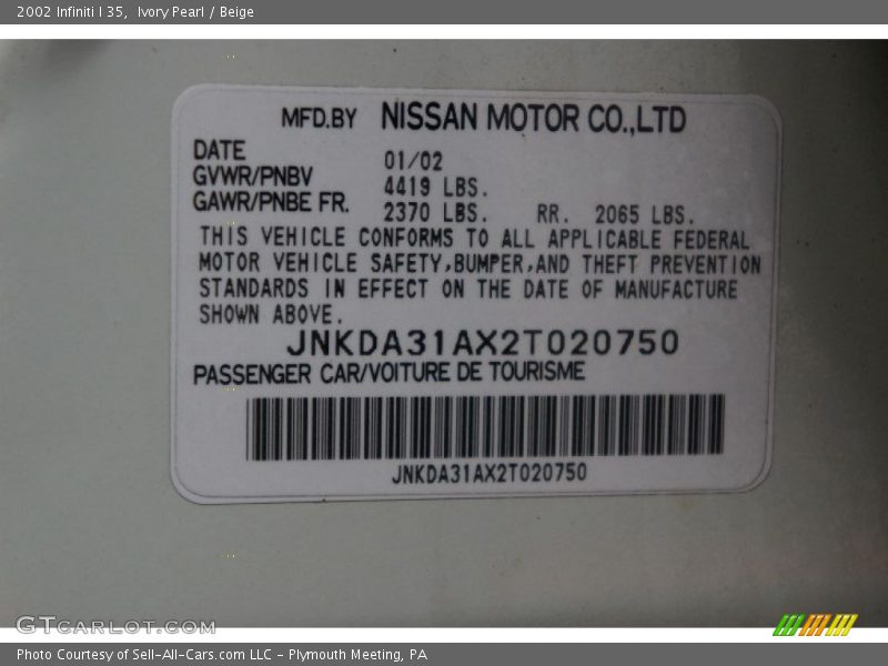 Ivory Pearl / Beige 2002 Infiniti I 35
