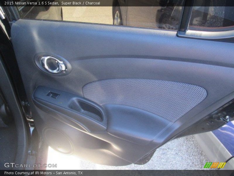 Super Black / Charcoal 2015 Nissan Versa 1.6 S Sedan
