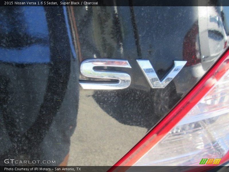 Super Black / Charcoal 2015 Nissan Versa 1.6 S Sedan