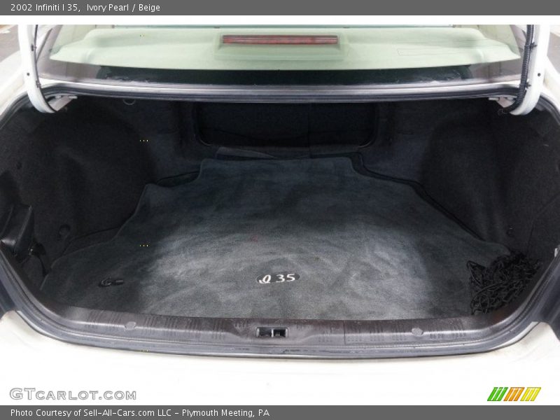 Ivory Pearl / Beige 2002 Infiniti I 35