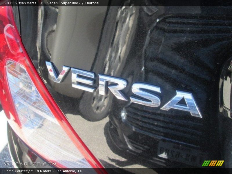 Super Black / Charcoal 2015 Nissan Versa 1.6 S Sedan