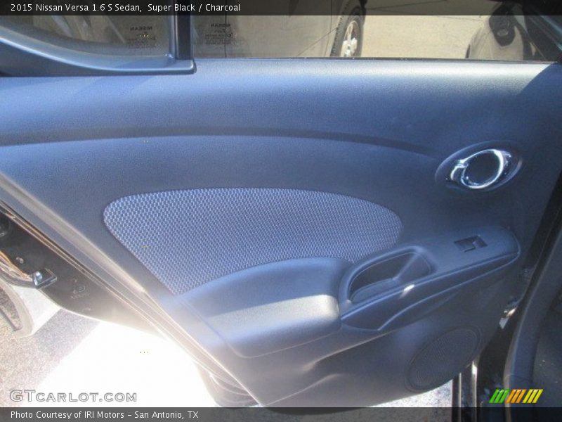 Super Black / Charcoal 2015 Nissan Versa 1.6 S Sedan