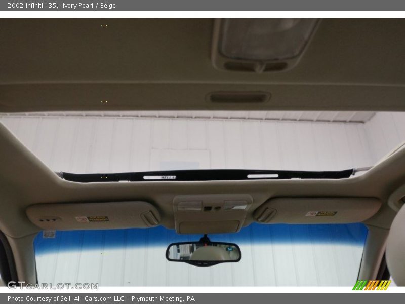 Ivory Pearl / Beige 2002 Infiniti I 35