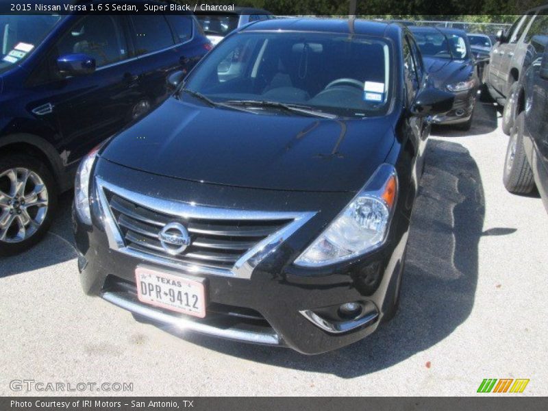 Super Black / Charcoal 2015 Nissan Versa 1.6 S Sedan