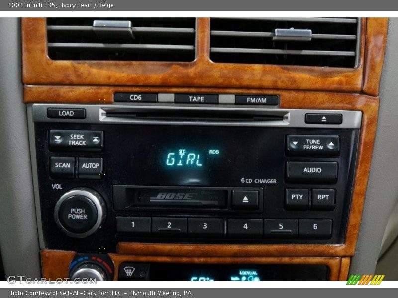 Ivory Pearl / Beige 2002 Infiniti I 35