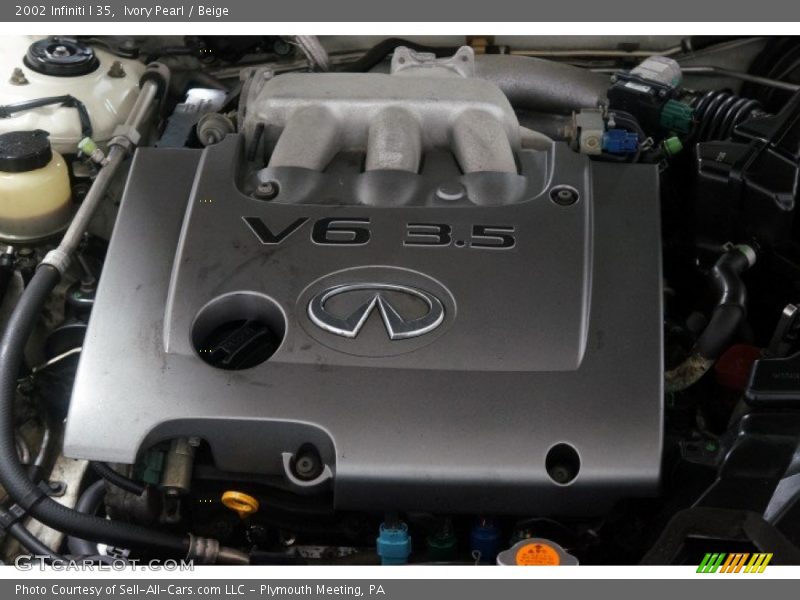 Ivory Pearl / Beige 2002 Infiniti I 35
