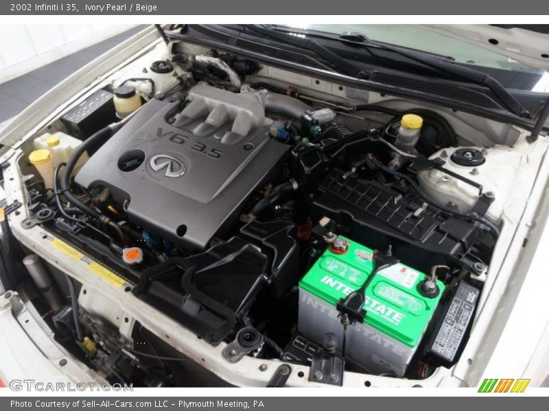 Ivory Pearl / Beige 2002 Infiniti I 35