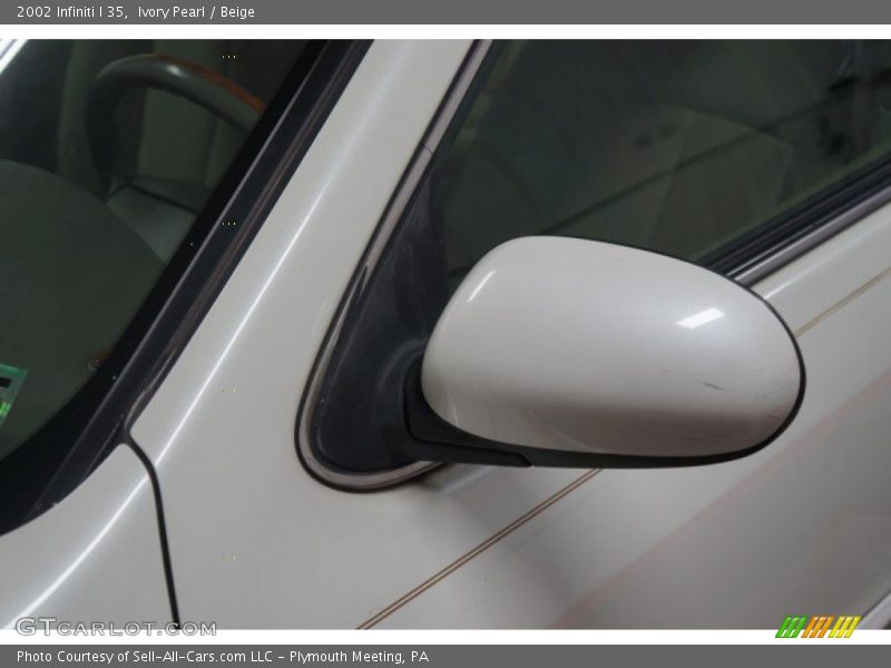 Ivory Pearl / Beige 2002 Infiniti I 35