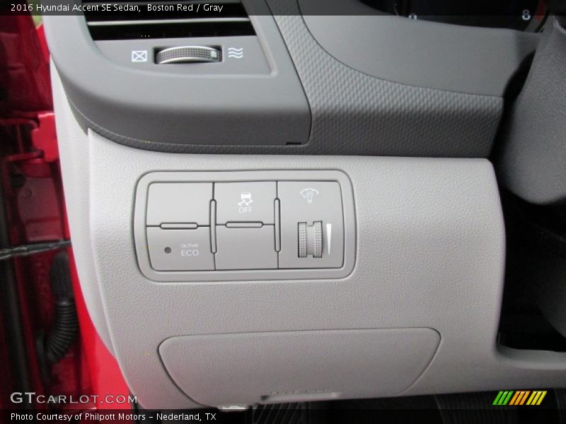 Boston Red / Gray 2016 Hyundai Accent SE Sedan