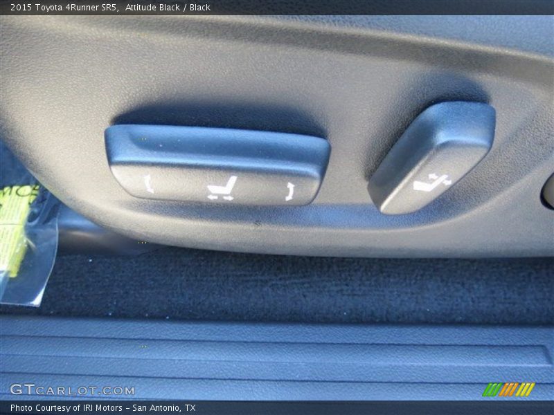 Attitude Black / Black 2015 Toyota 4Runner SR5