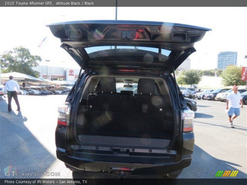 Attitude Black / Black 2015 Toyota 4Runner SR5