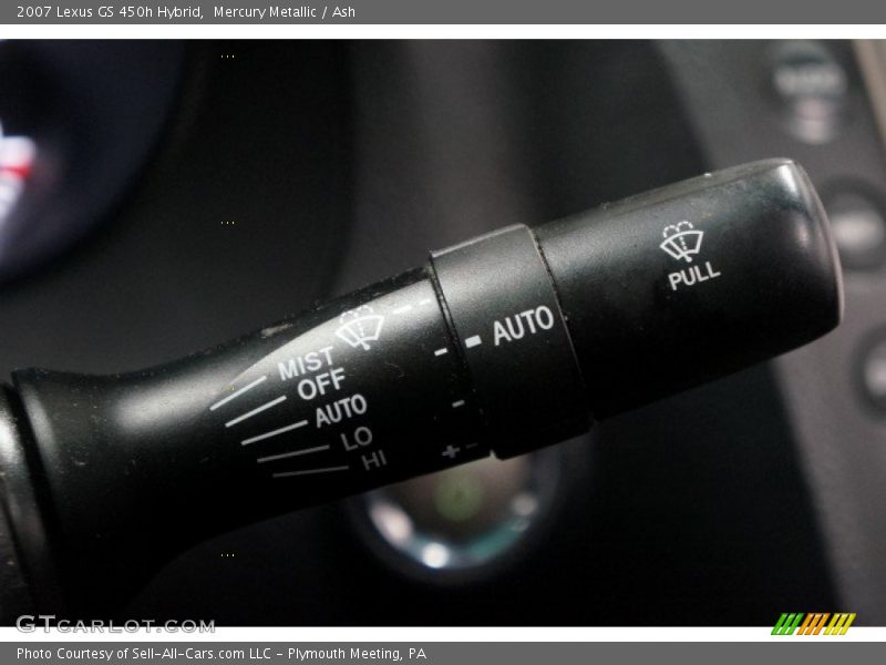 Controls of 2007 GS 450h Hybrid