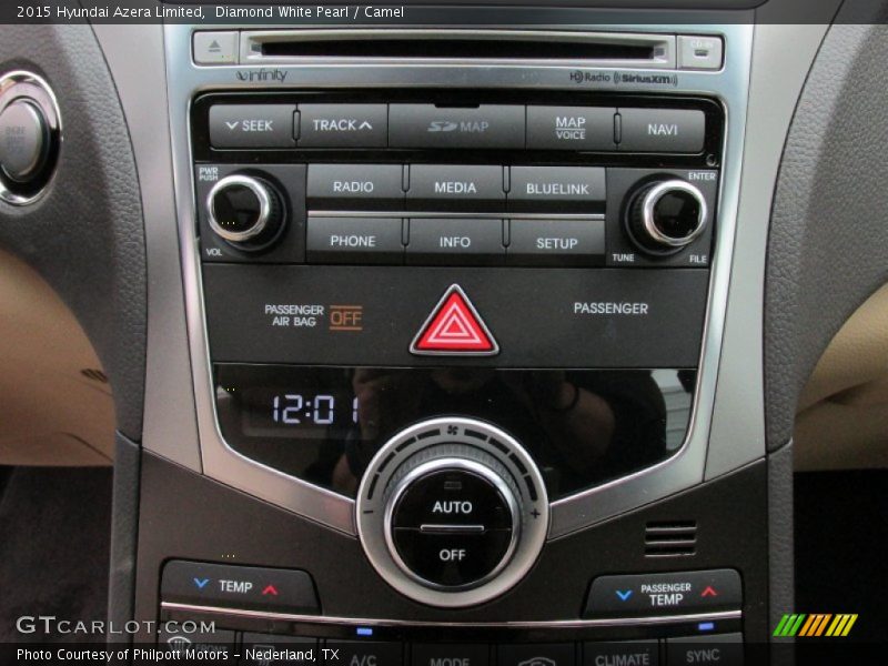 Diamond White Pearl / Camel 2015 Hyundai Azera Limited