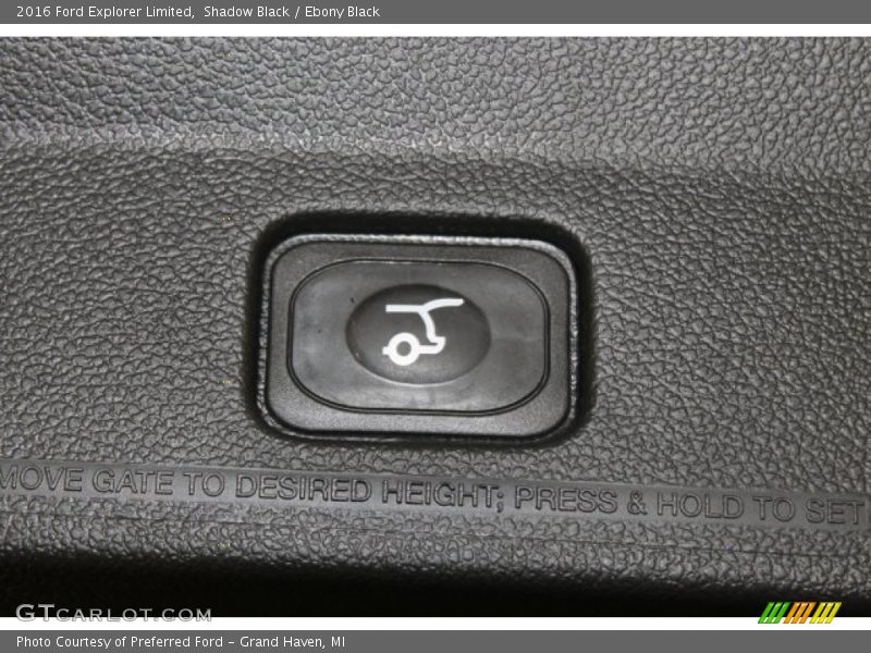 Shadow Black / Ebony Black 2016 Ford Explorer Limited