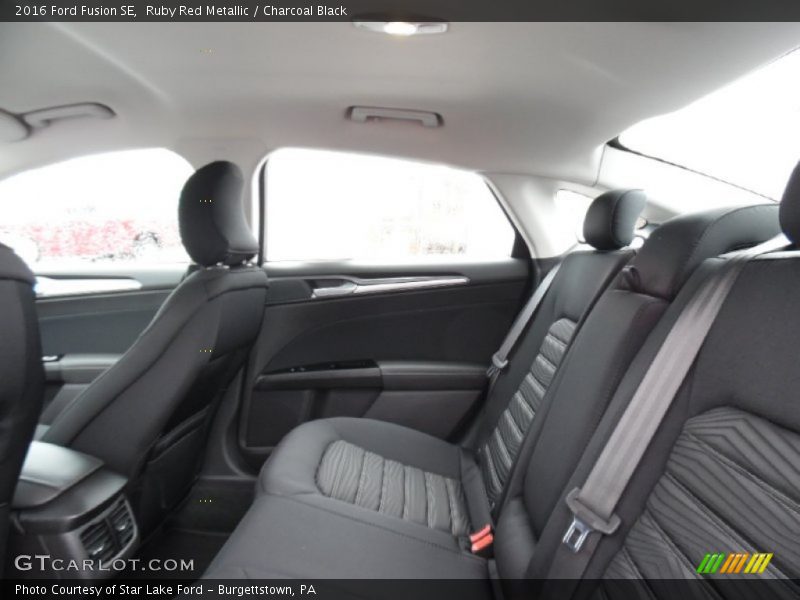 Ruby Red Metallic / Charcoal Black 2016 Ford Fusion SE