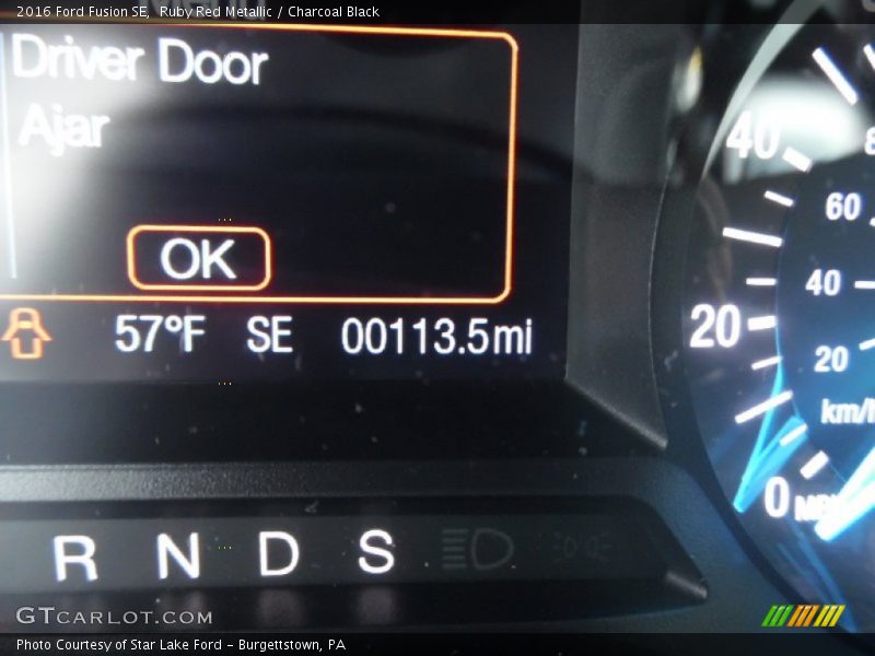 Ruby Red Metallic / Charcoal Black 2016 Ford Fusion SE
