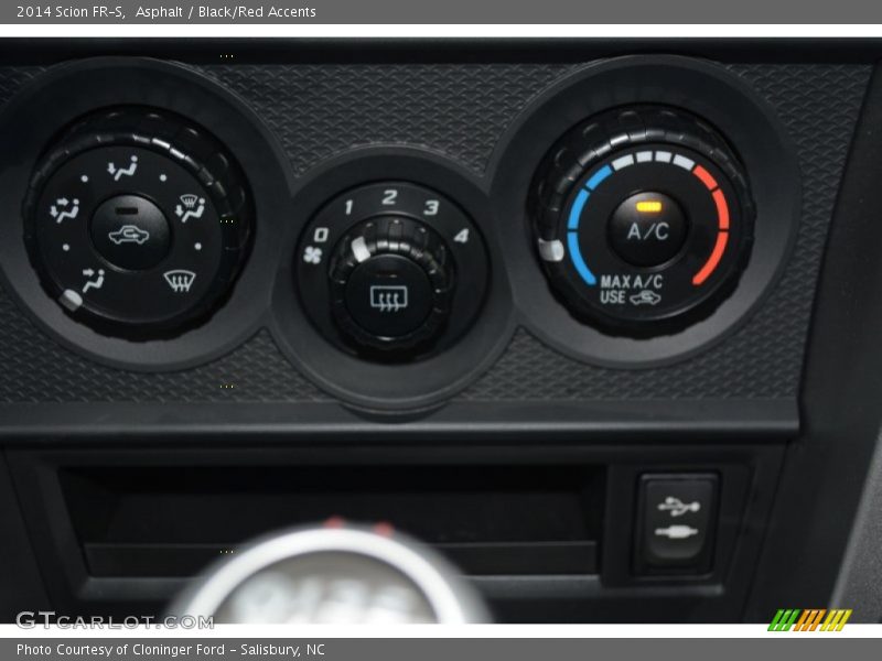 Asphalt / Black/Red Accents 2014 Scion FR-S