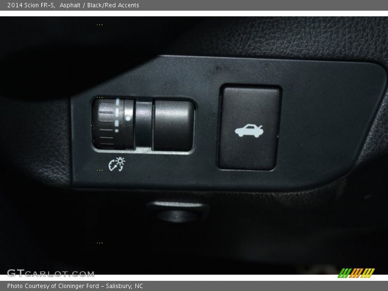 Asphalt / Black/Red Accents 2014 Scion FR-S