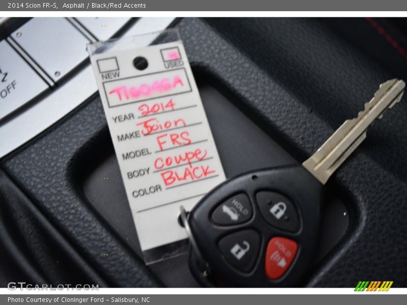 Asphalt / Black/Red Accents 2014 Scion FR-S