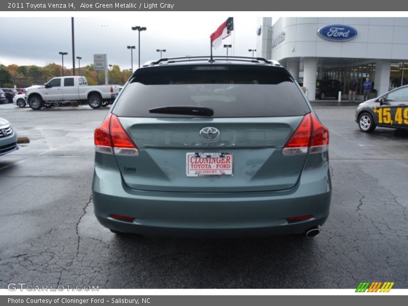 Aloe Green Metallic / Light Gray 2011 Toyota Venza I4