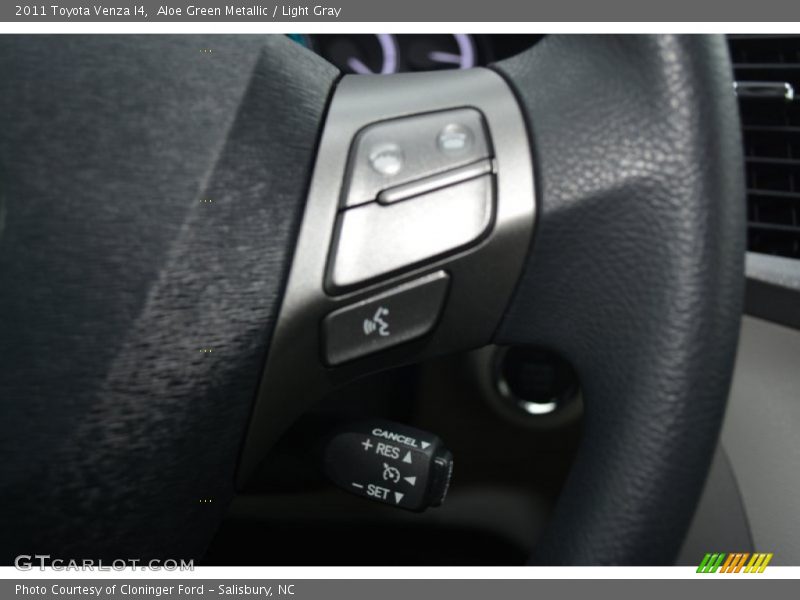 Aloe Green Metallic / Light Gray 2011 Toyota Venza I4