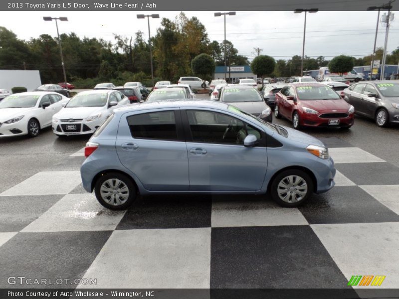 Wave Line Pearl / Ash 2013 Toyota Yaris L 5 Door