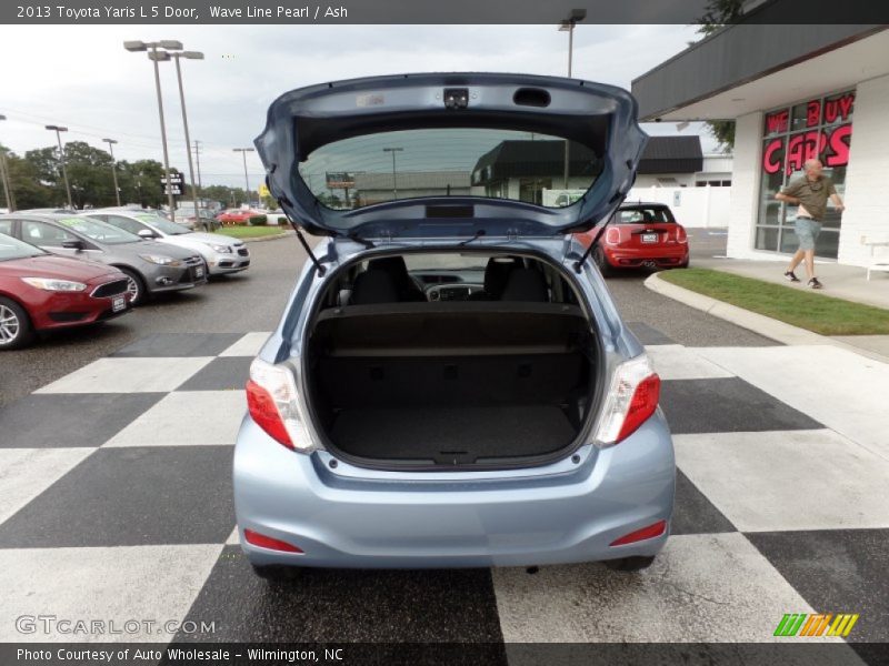 Wave Line Pearl / Ash 2013 Toyota Yaris L 5 Door