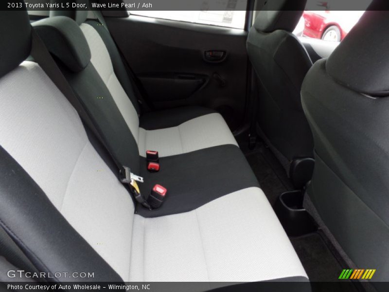 Wave Line Pearl / Ash 2013 Toyota Yaris L 5 Door