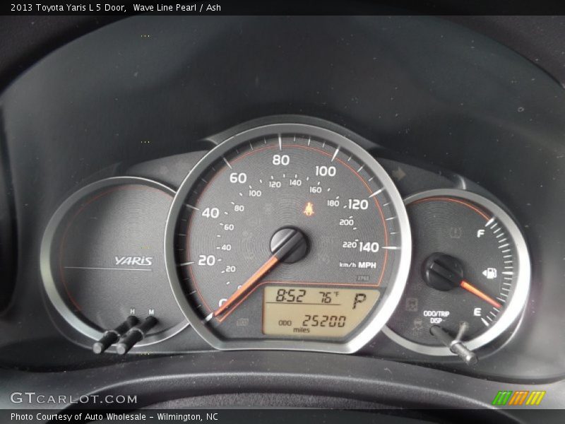 Wave Line Pearl / Ash 2013 Toyota Yaris L 5 Door