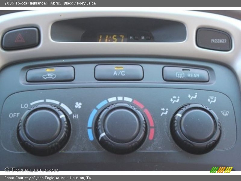 Black / Ivory Beige 2006 Toyota Highlander Hybrid