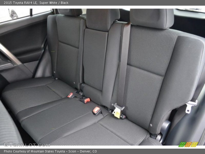 Super White / Black 2015 Toyota RAV4 LE